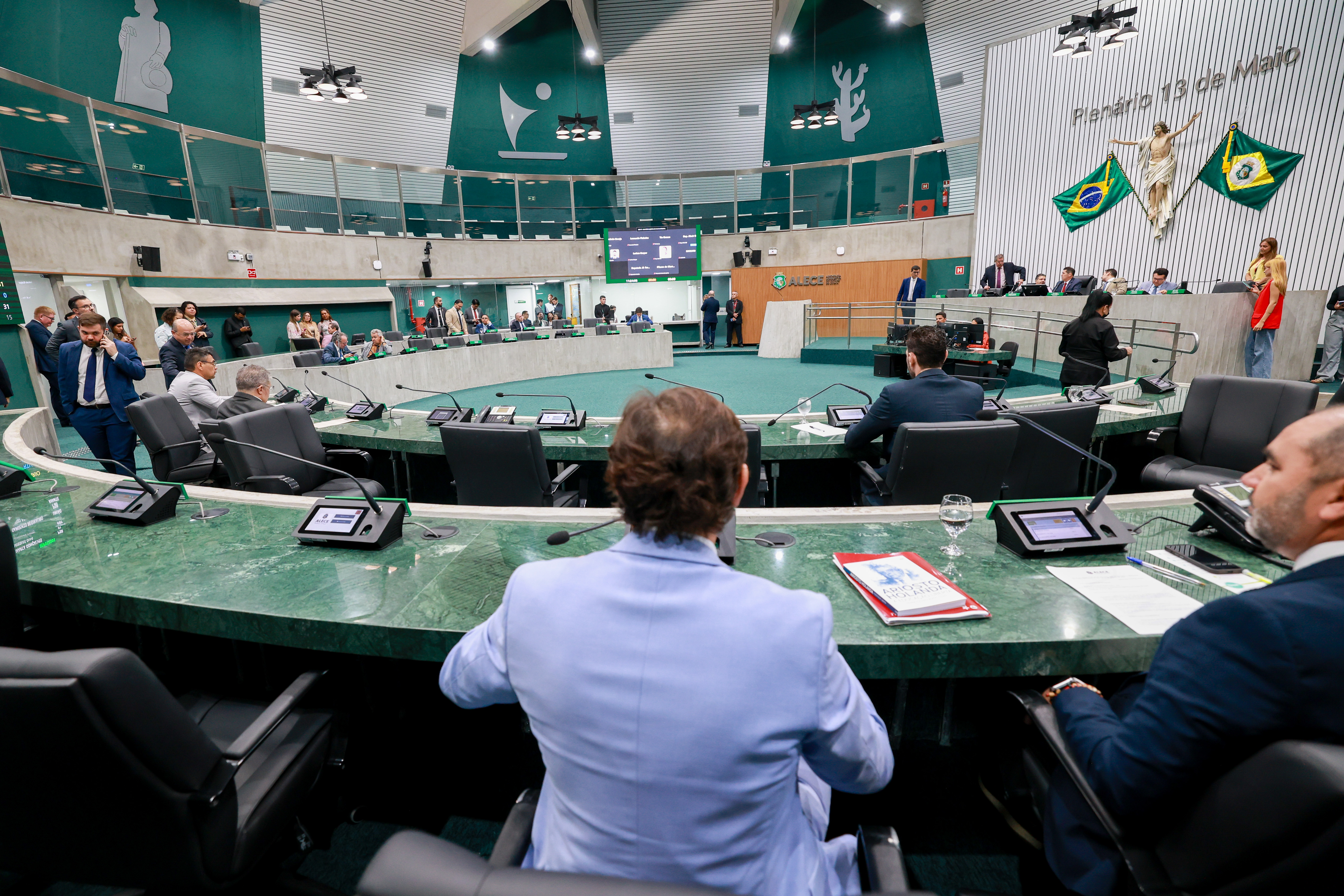 Dois projetos do Governo foram aprovados nesta terça-feira