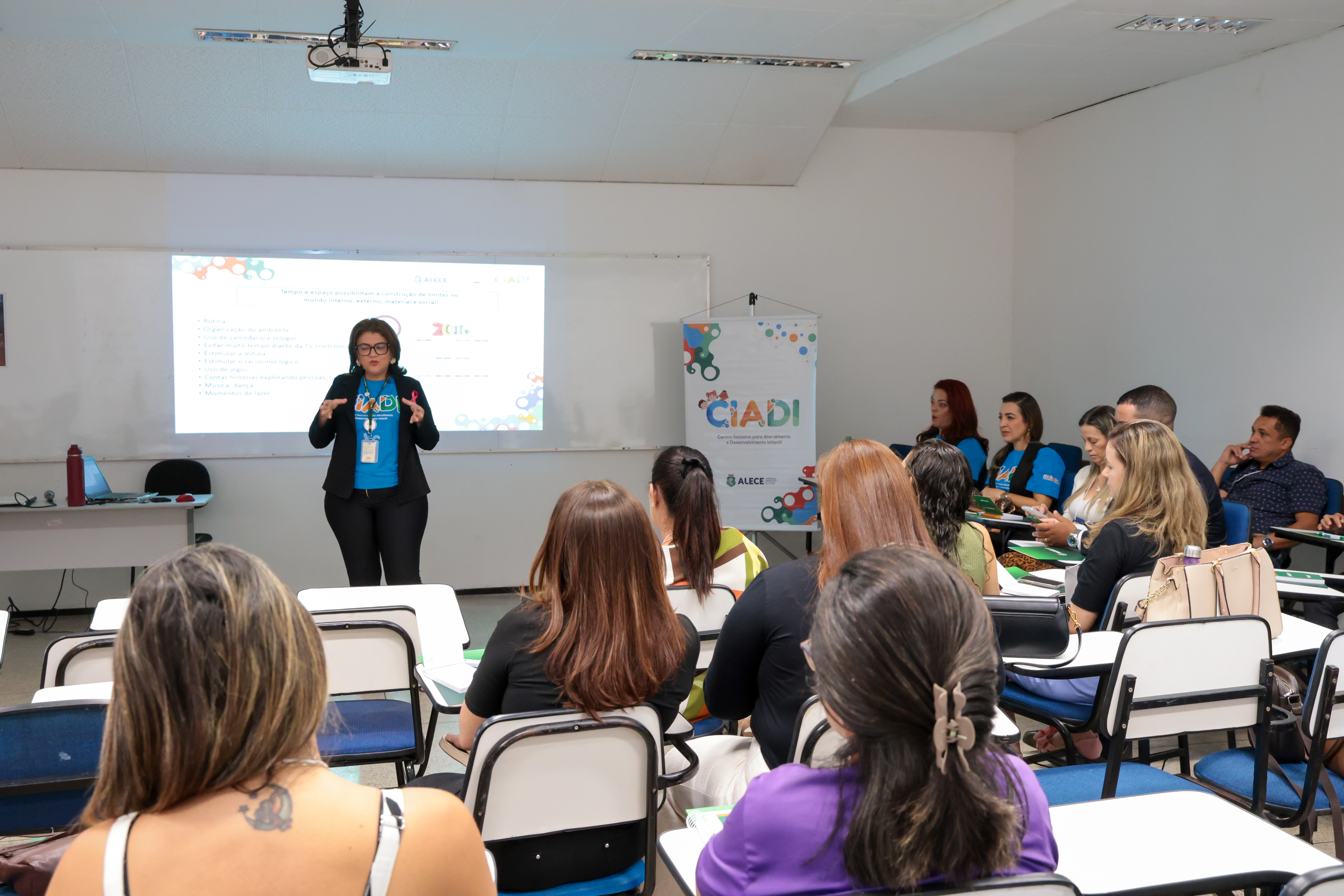 Programação contou com capacitações para servidores e sociedade