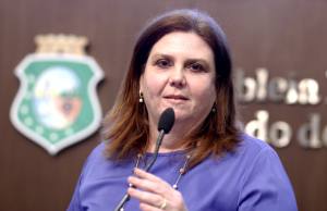 Dep. Fernanda Pessoa (PR)
