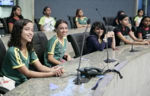 Visita dos alunos ao Plenário