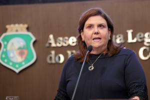 Dep. Fernanda Pessoa (PR)