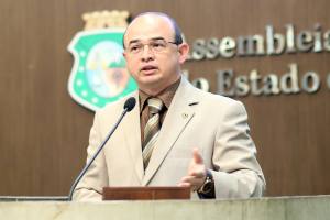 Dep. Sergio Aguiar (Pros)