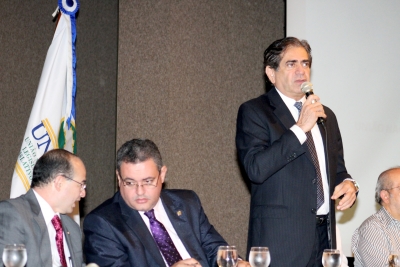 Presidente Zezinho Albuquerque na abertura do seminário