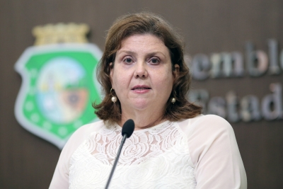 Dep. Fernanda Pessoa (PR)