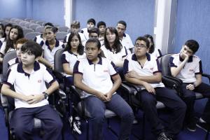 Alunos visitam a AL-CE