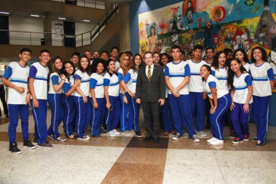 Estudantes do 1º ano da Escola de Ensino Fundamental e Médio Patronato Sagrada Família participam do projeto O Parlamento e sua História