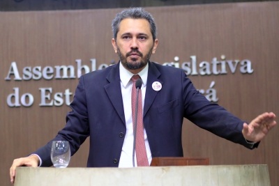 Deputado Elmano Freitas