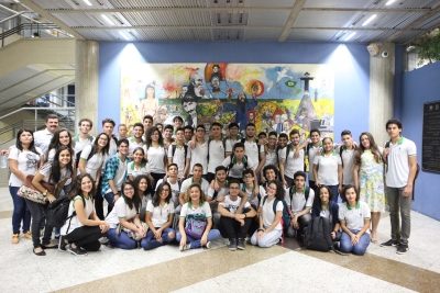 Alunos vistam a ALCE