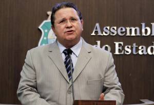 Dep. Roberto Mesquita (PV)