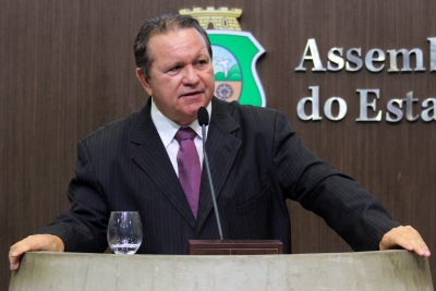 Deputado Roberto Mesquita