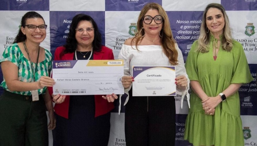 Gerente da FM Assembleia Tarciana Campos, presidente do TJCE desembargadora Maria Nailde Pinheiro Nogueira, jornalista da FM Ian Gomes e juiza auxiliar da Presidência do TJCE, Flávia Setúbal
