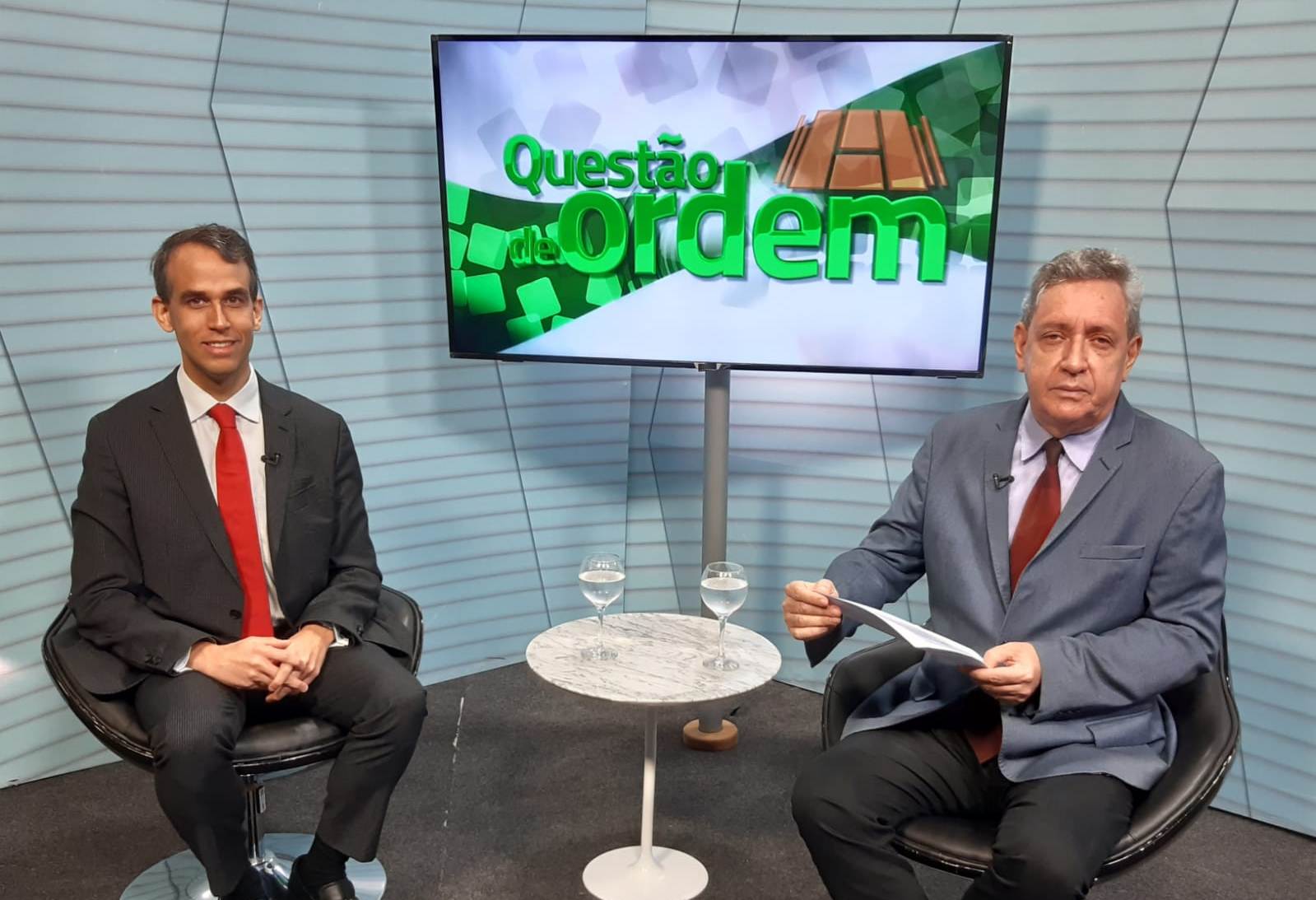 Igor Lucena, presidente do Coselho regional de Economia do Ceará e jornalista Renato aAbreu