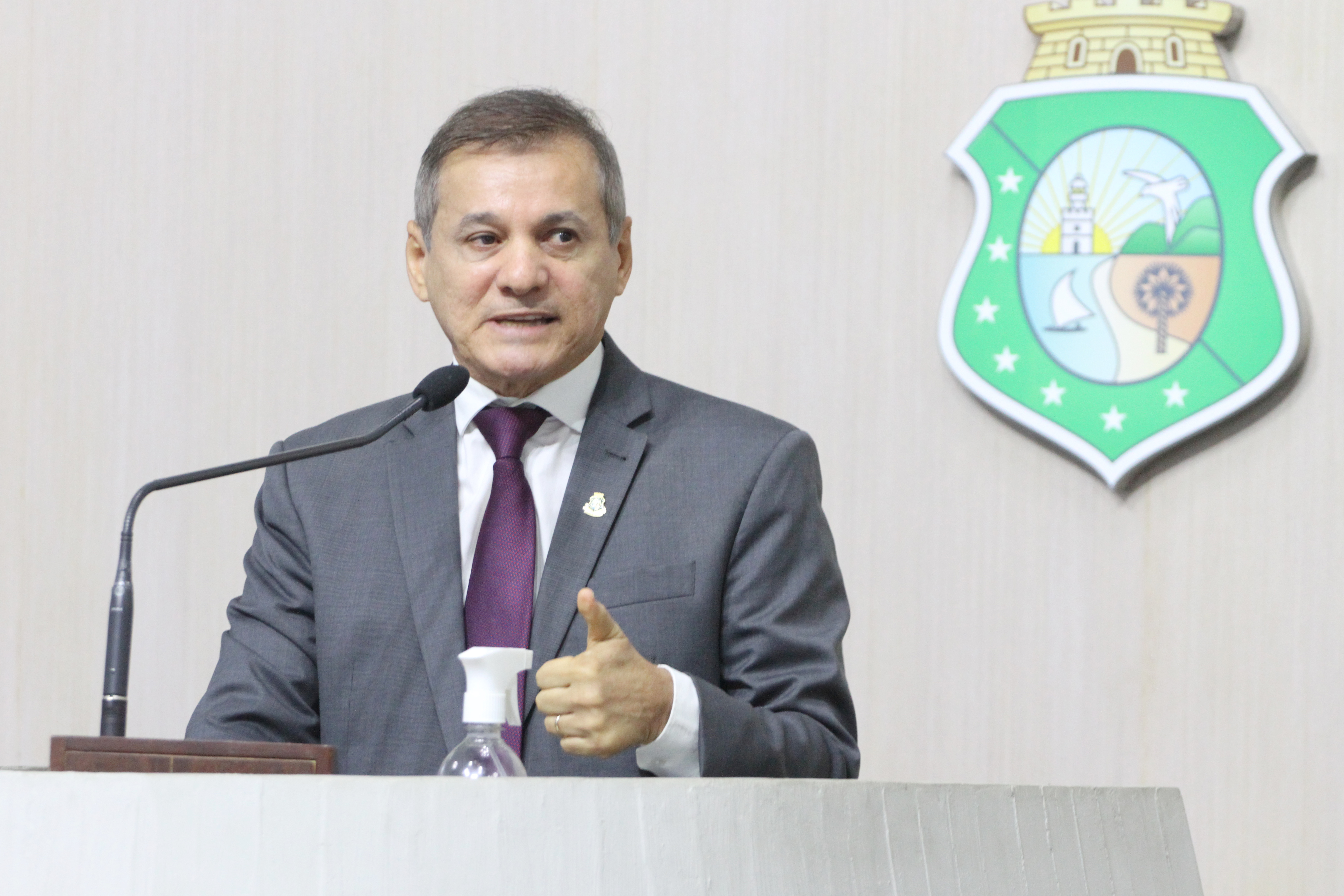 Deputado Firmo Camurça (União)