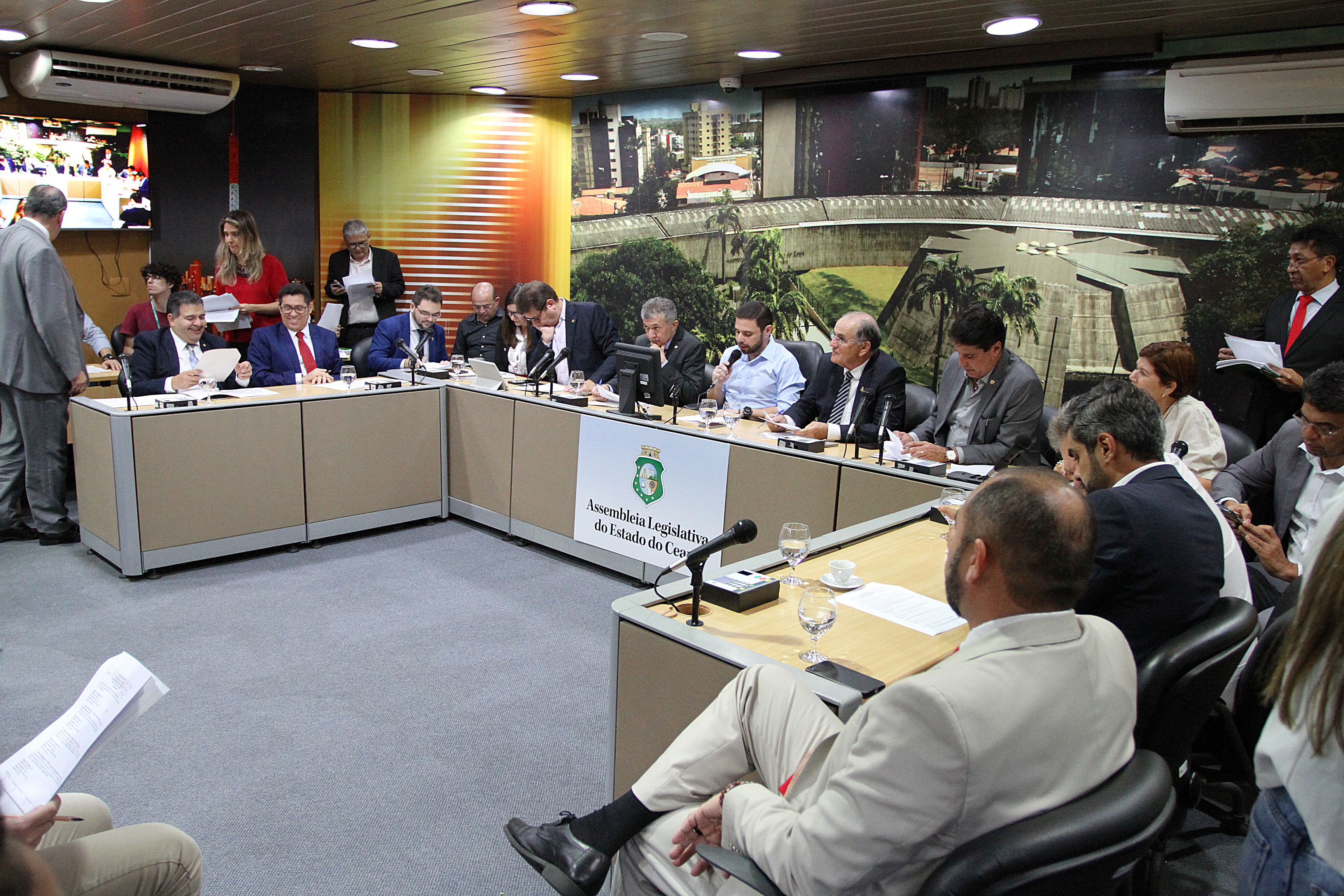 CCJR e COFT aprovam PL sobre estado de emergência e calamidade pública