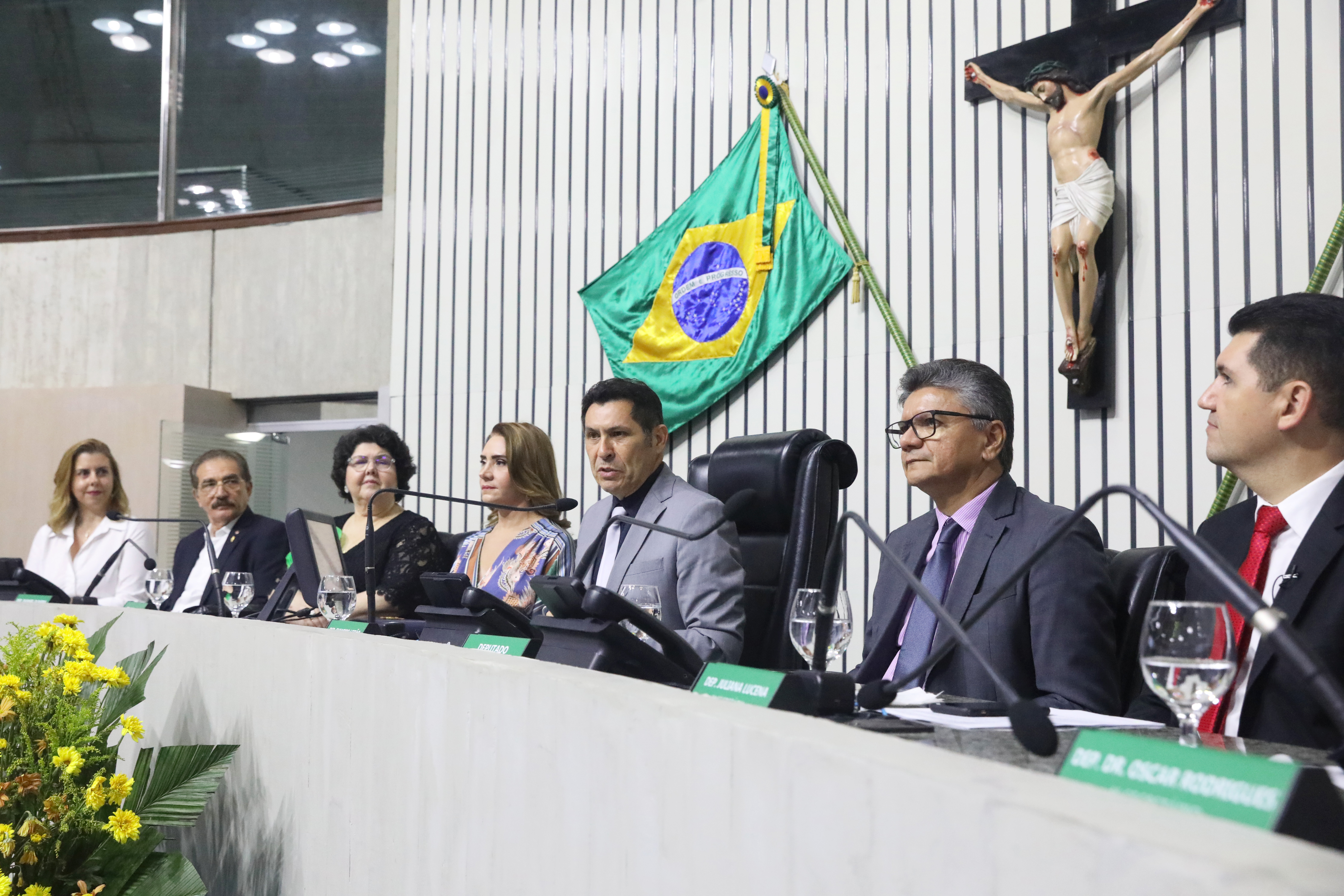 Papel dos ouvidores é reconhecido em solenidade na Alece