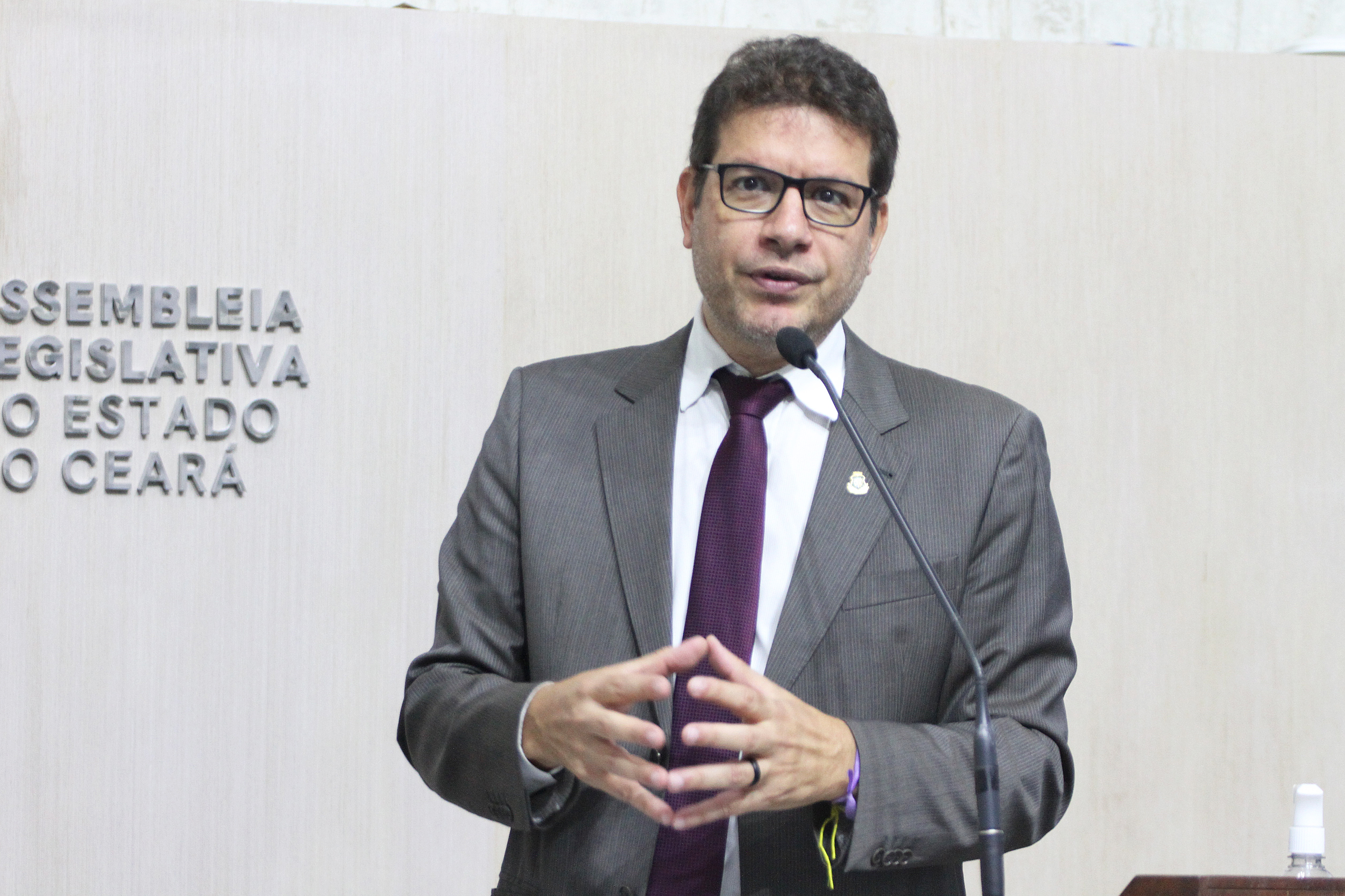 Deputado Renato Roseno (Psol)