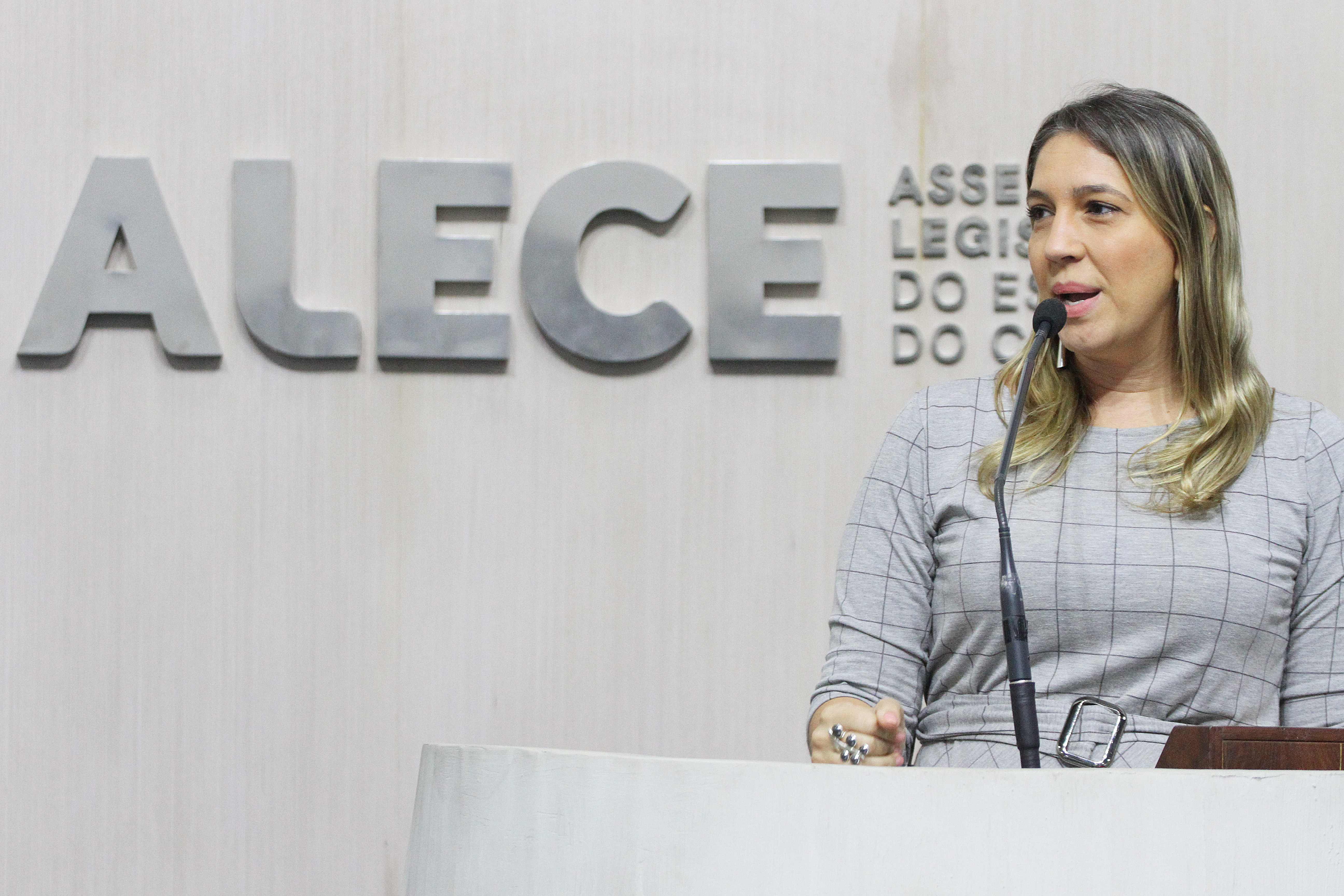 Deputada Larissa Gaspar (PT)