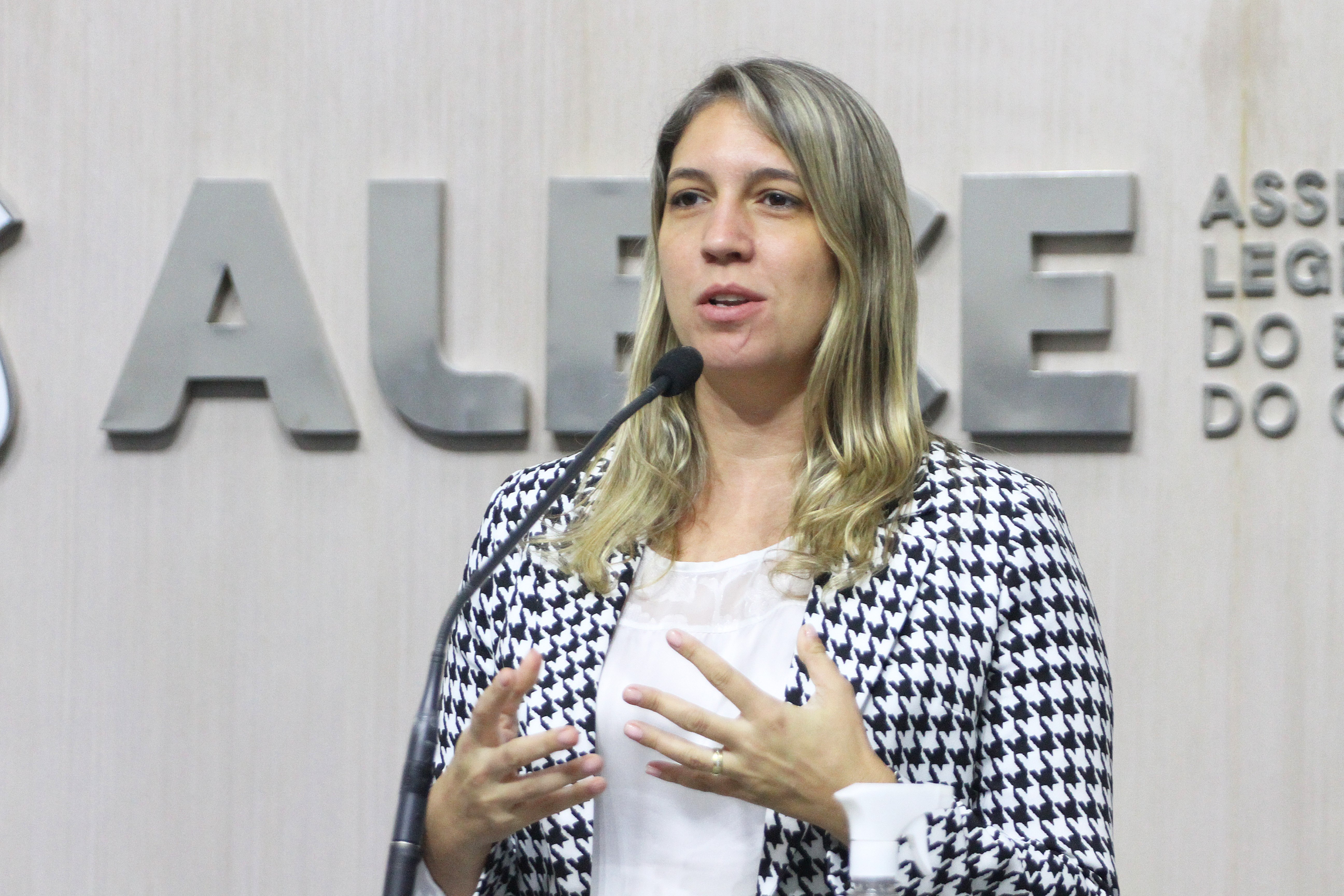 Deputada Larissa Gaspar (PT)