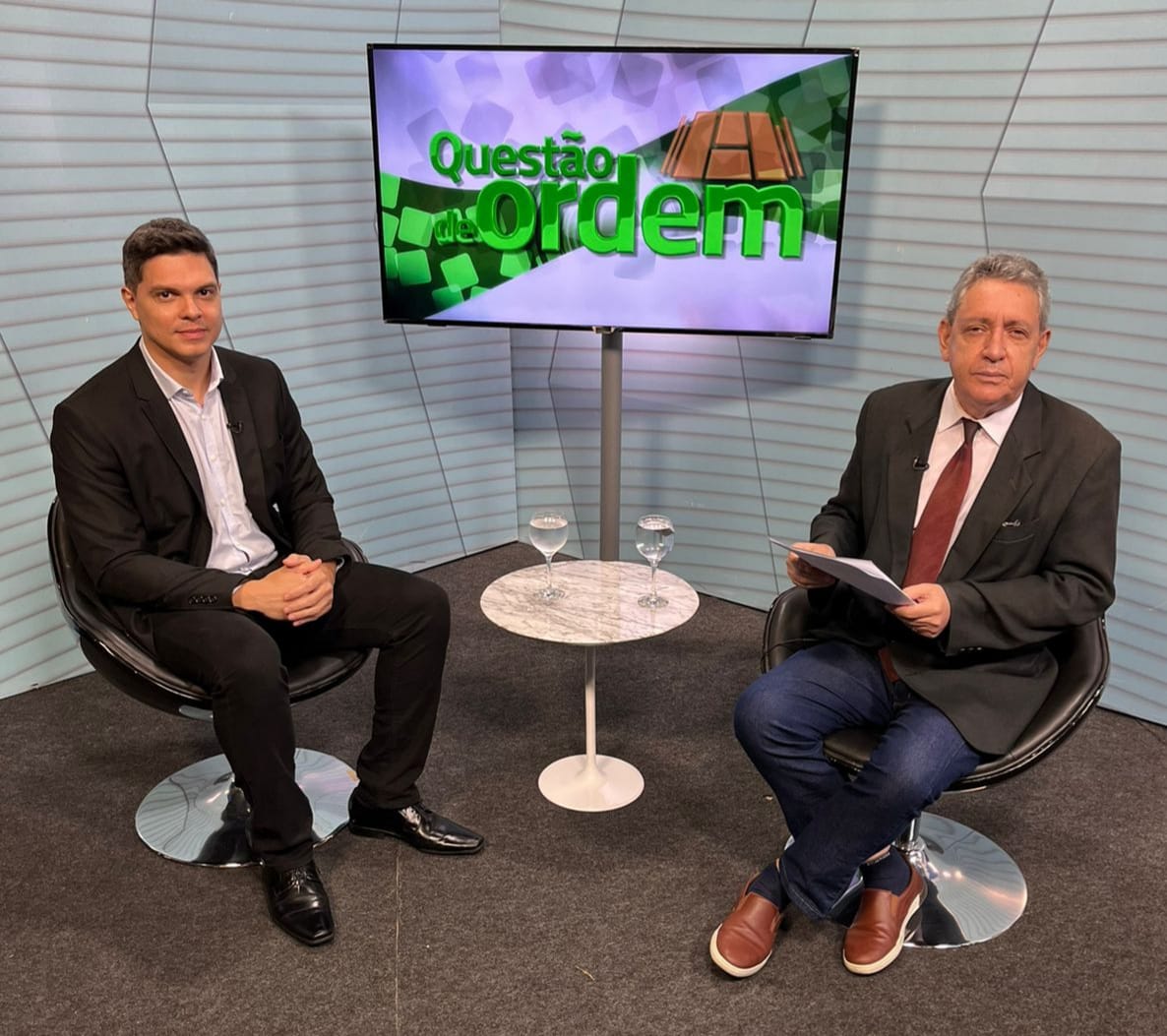 Cientista Político Vitor Sandes e jornalista Renato Abreu