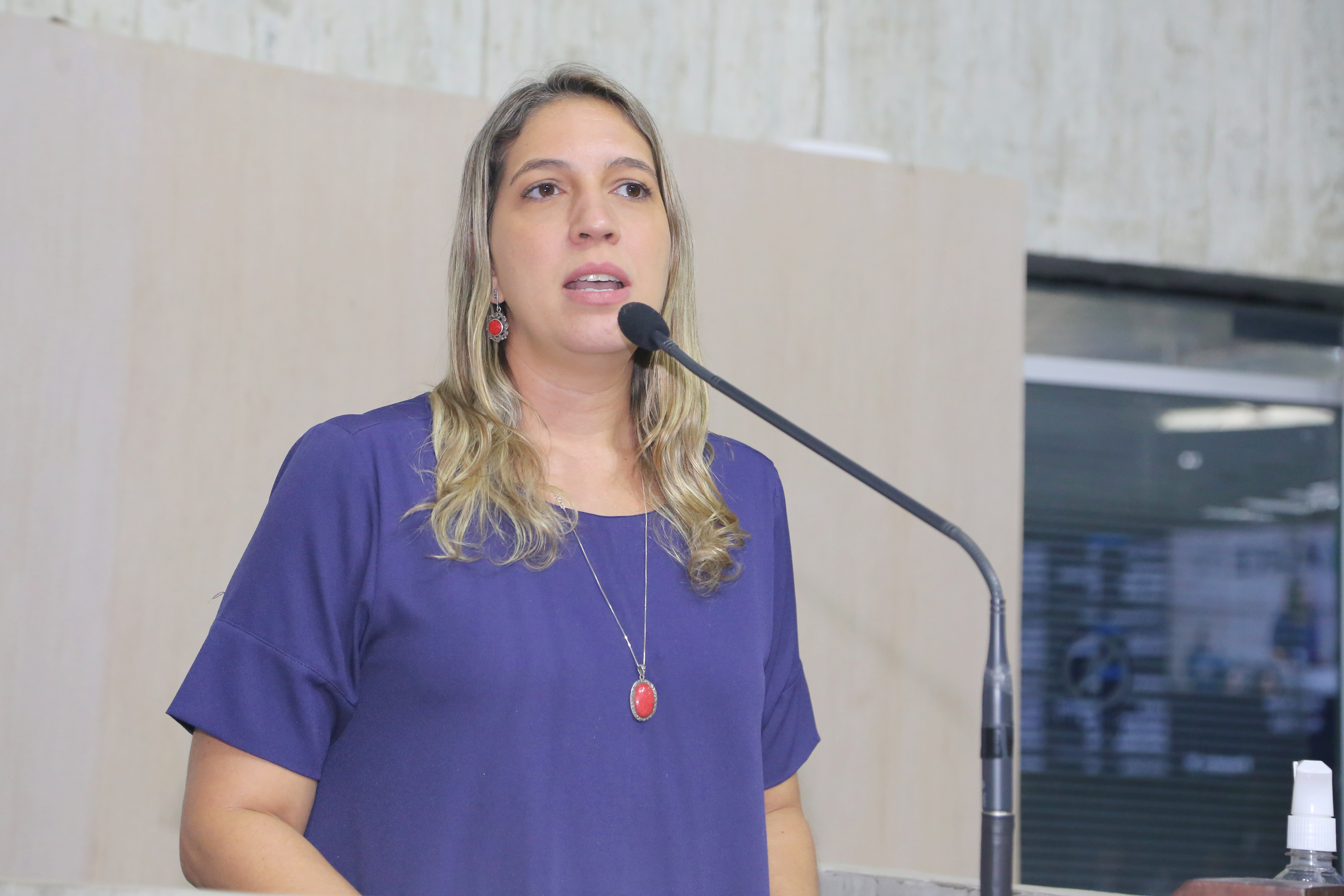 Deputada Larissa Gaspar (PT)