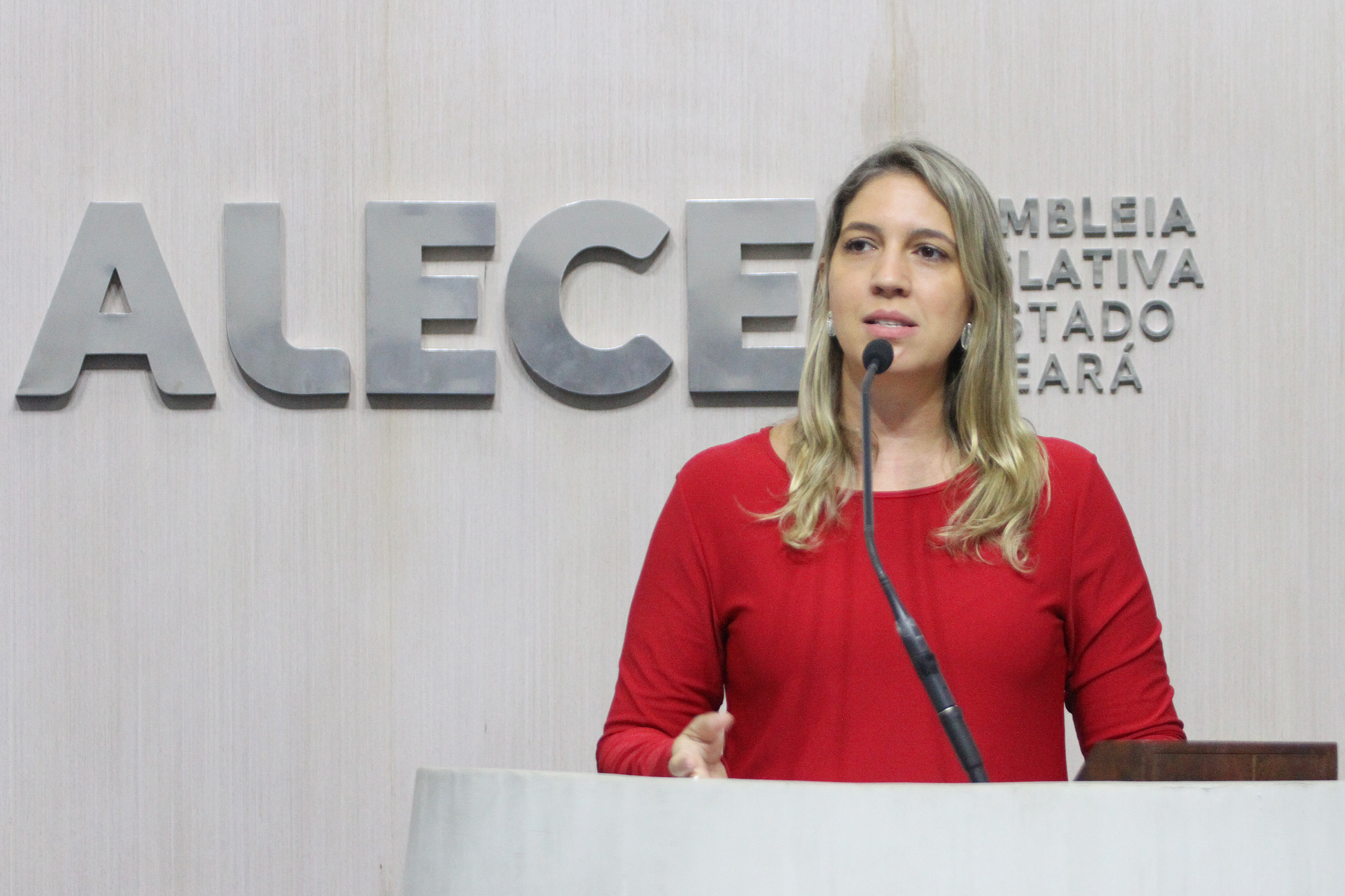 Deputada Larissa Gaspar (PT)