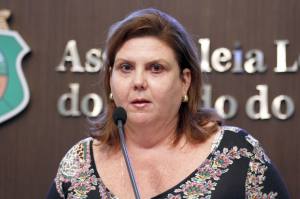 Dep. Fernanda Pessoa (PR)