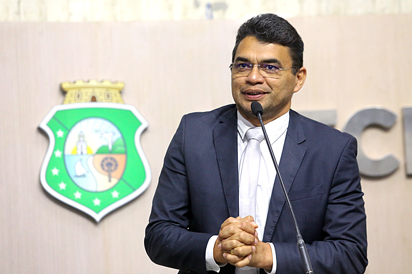 Deputado Sargento Reginauro (União)