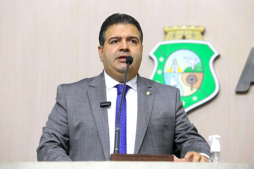 Deputado Felipe Mota (União)