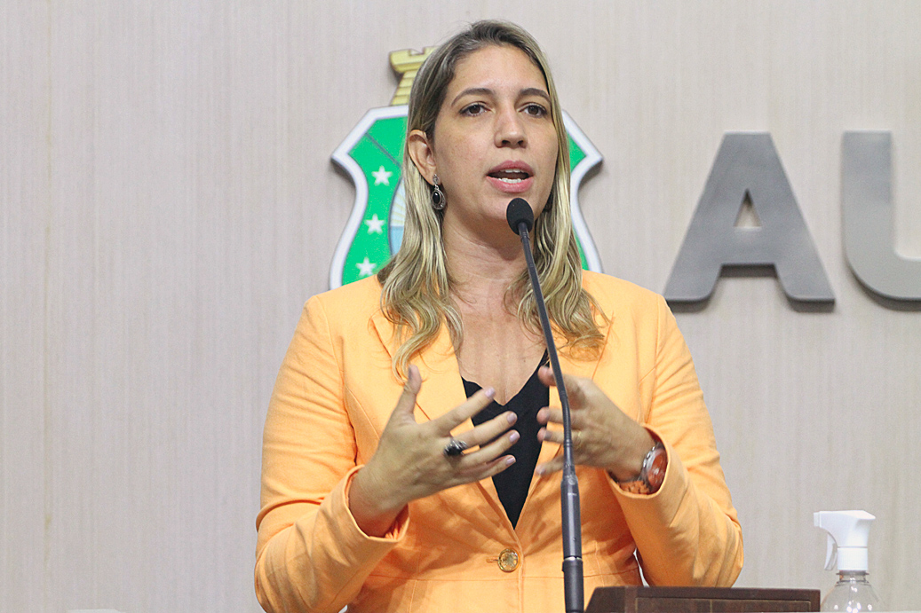 Deputada Larissa Gaspar (PT)