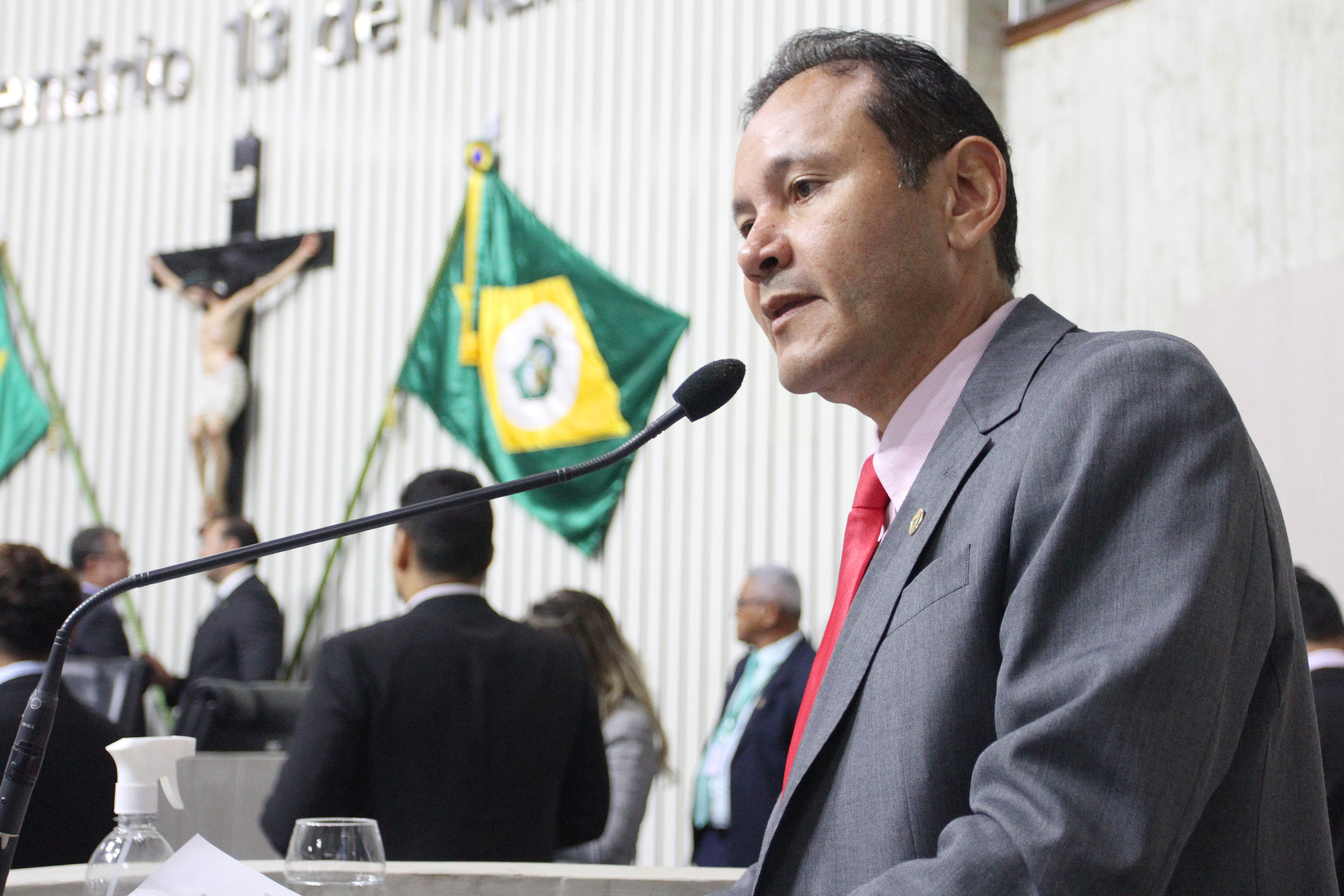 Dep. Stuart Castro ( AVANTE )