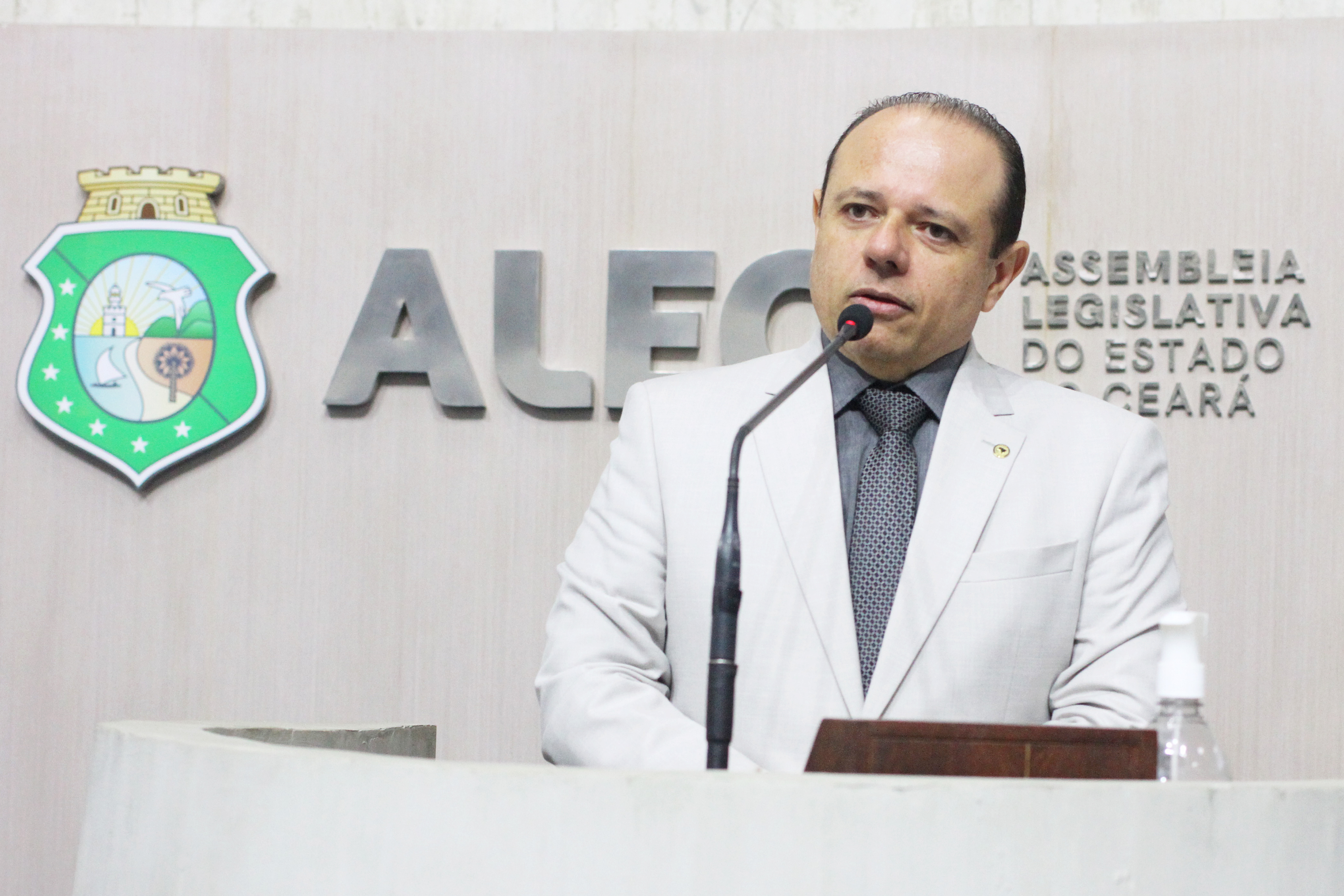 Dep. Cláudio Pinho ( PDT )