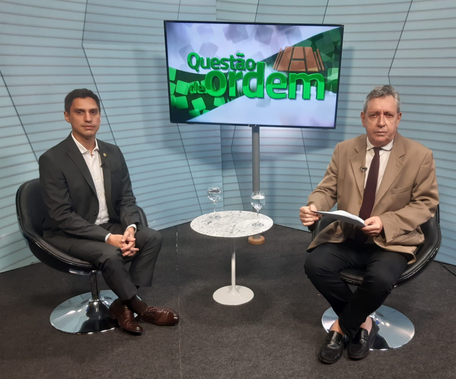 Cientista político e diretor técnico do Instituto Opnus de Pesquisa, Pedro Barbosa e jornalista Renato Abreu