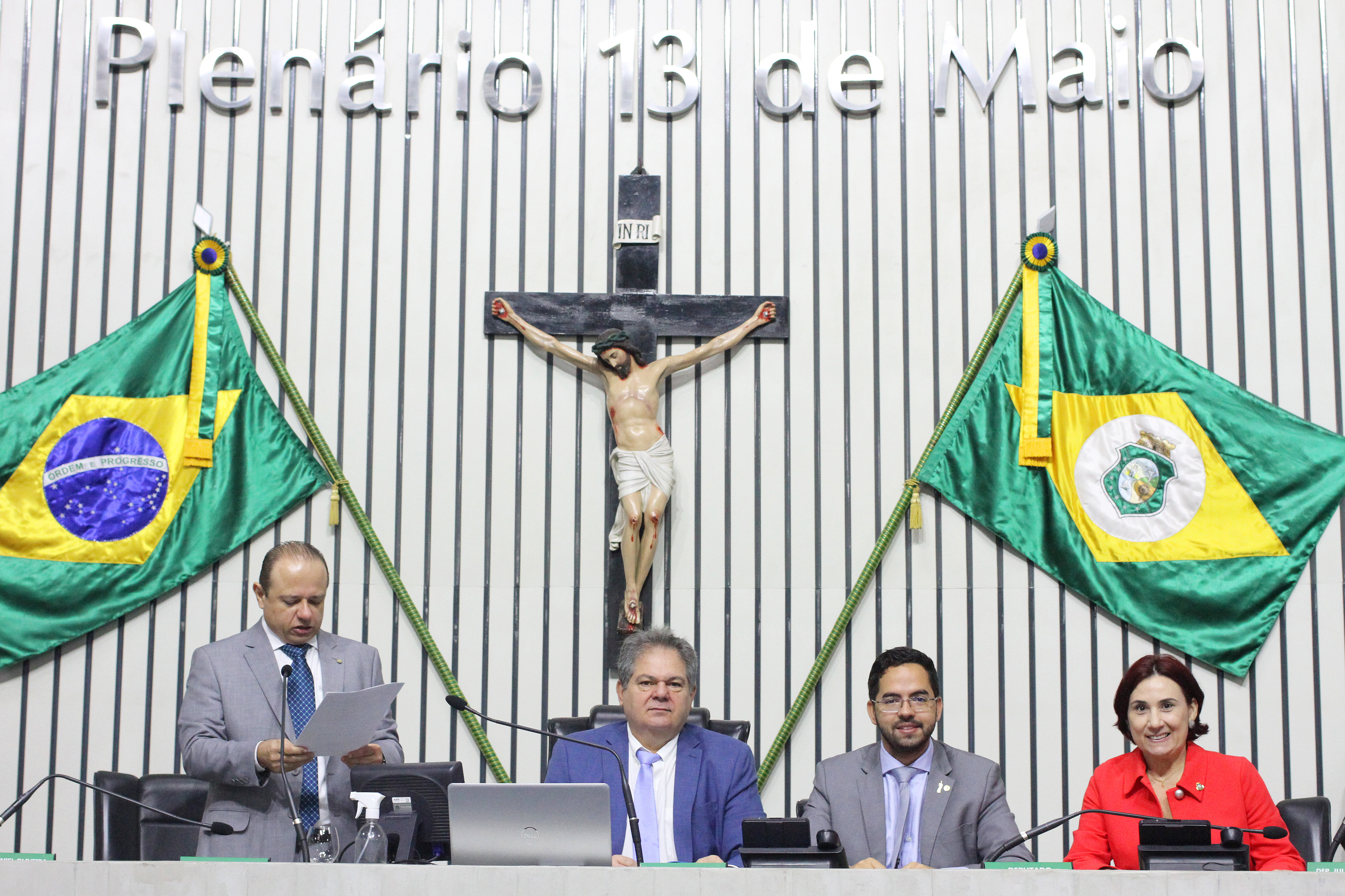 Leitura do expediente da sessão legislativa desta quarta-feira