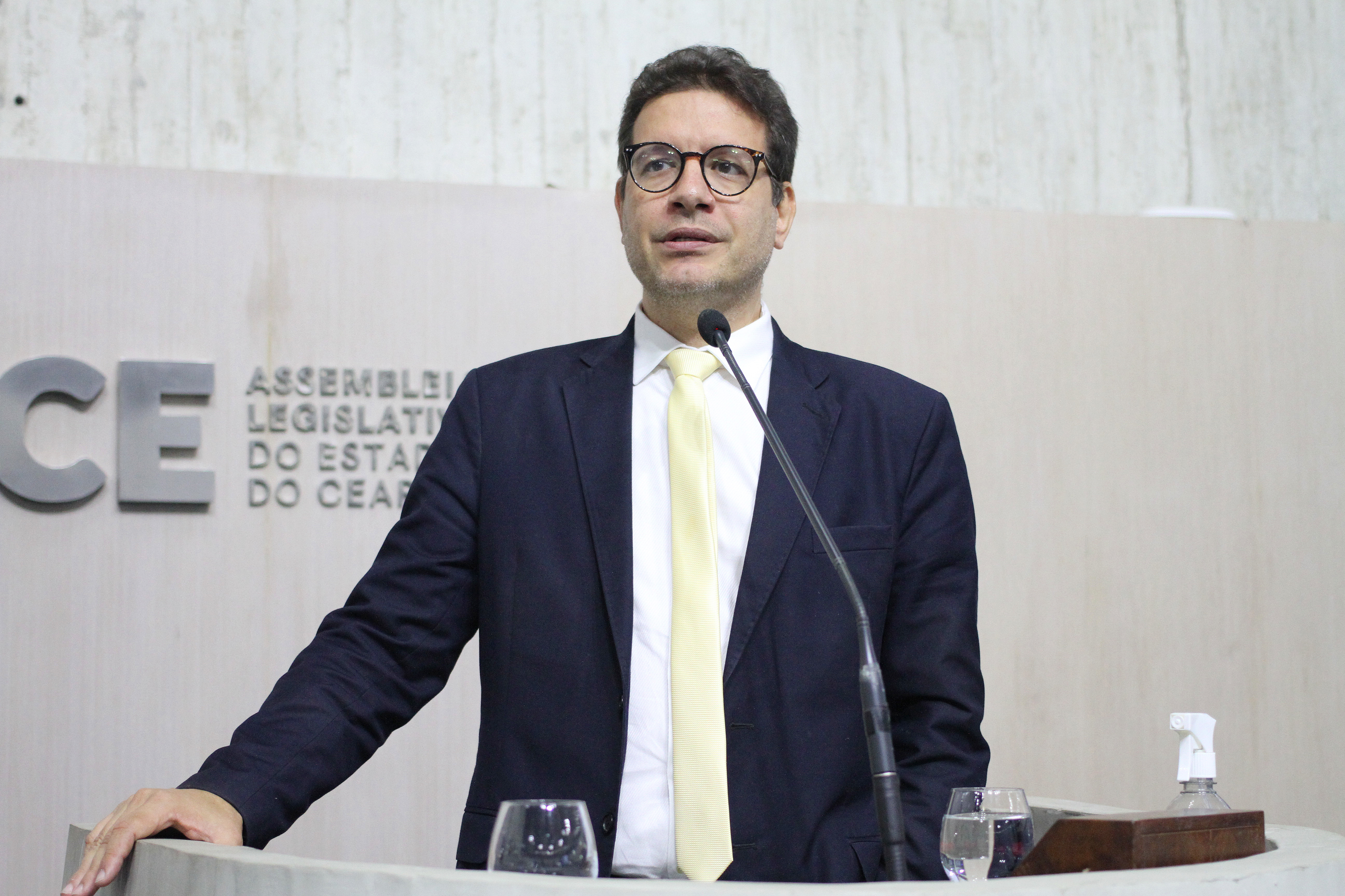 Deputado Renato Roseno (Psol)