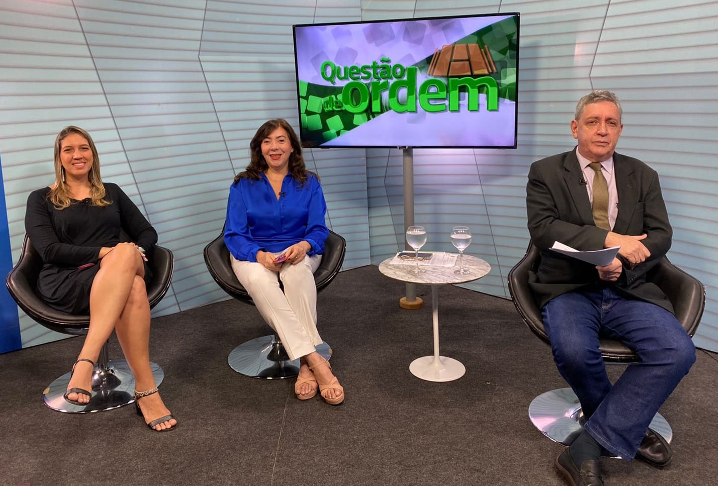 Deputada Larissa Gaspar, advogada Gina Pompeu e jornalista Renato Abreu