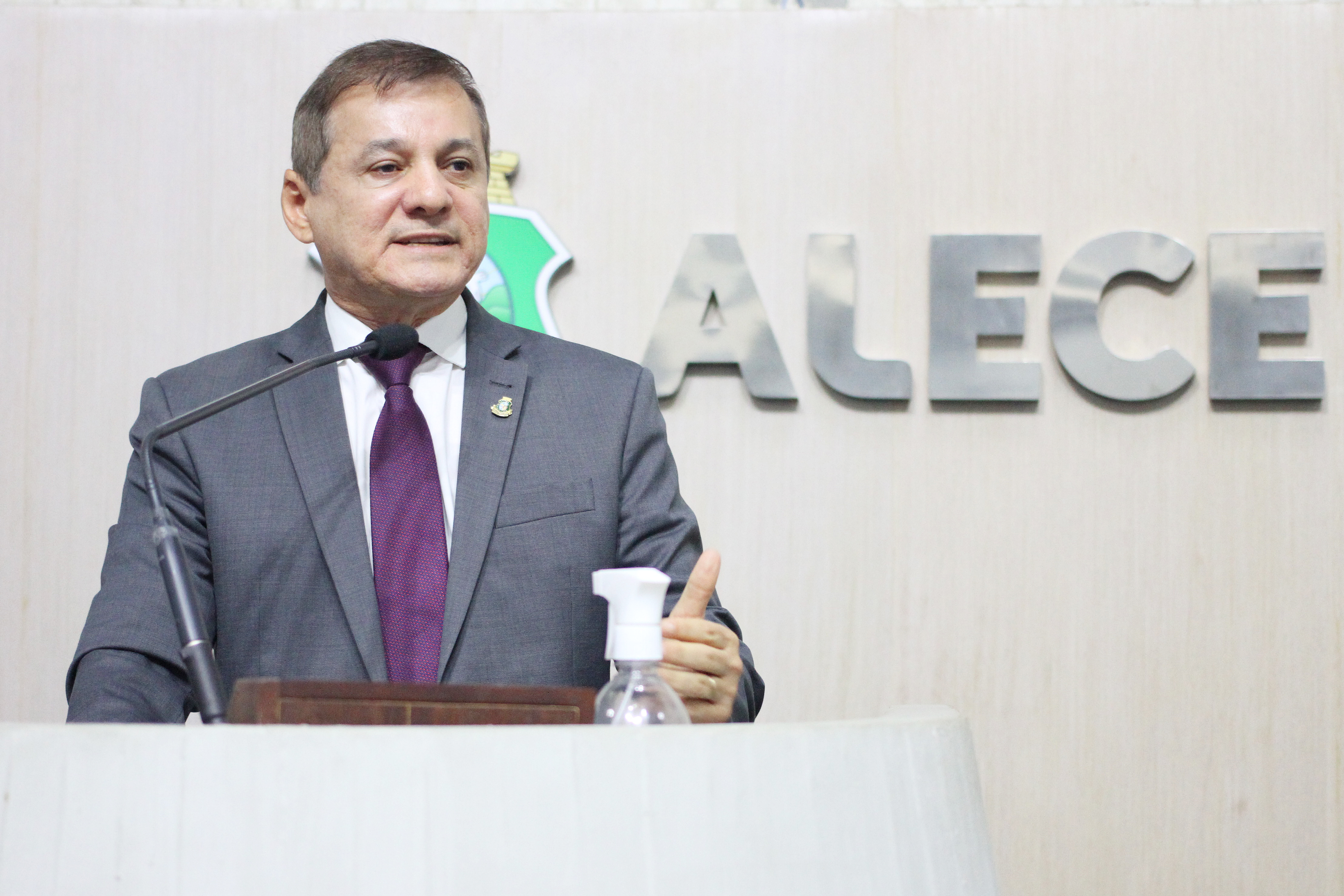 Deputado Firmo Camurça (União)