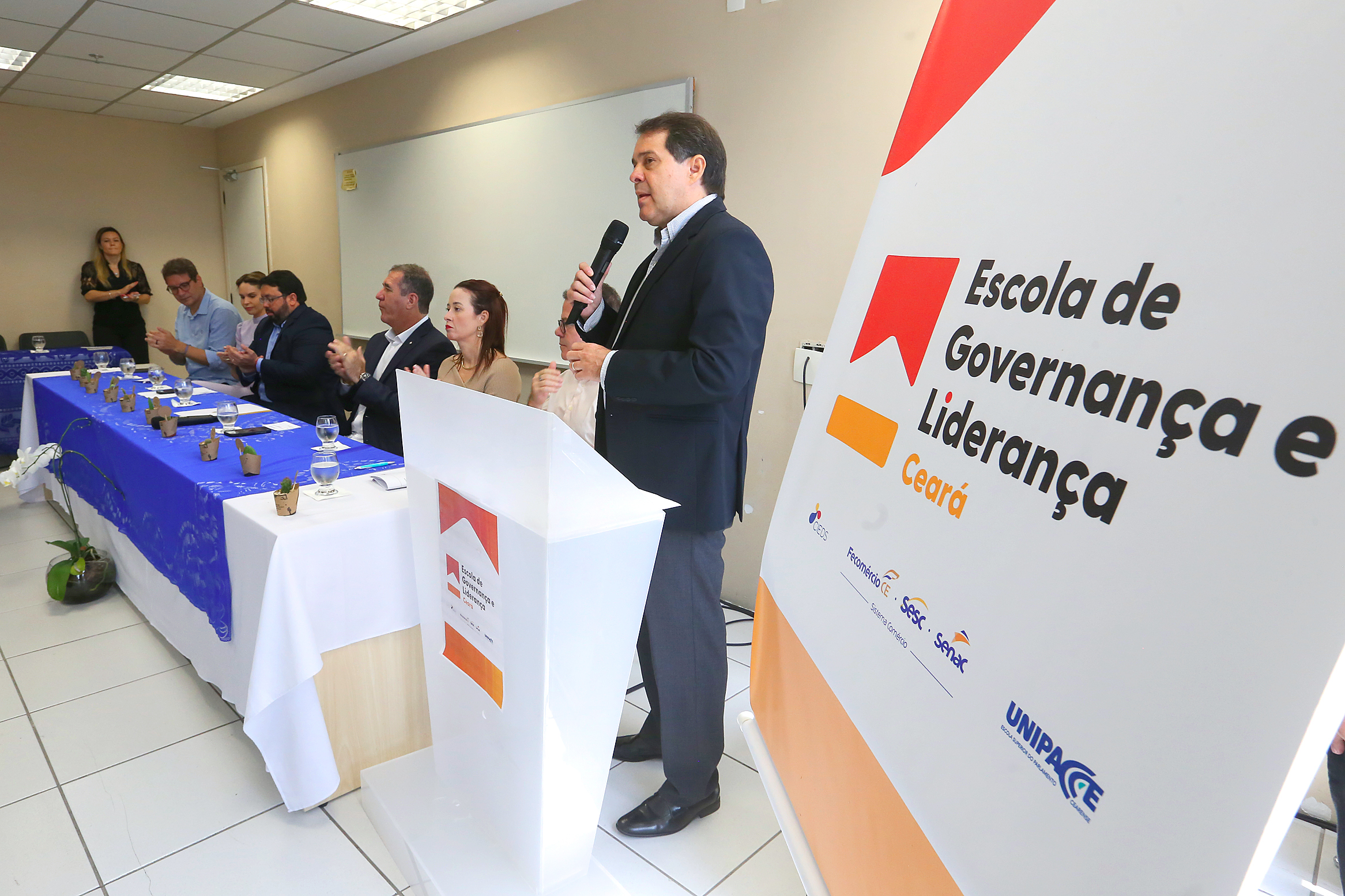 Presidente da Alece, deputado Evandro Leitão (PDT), durante lançamento do Programa Escola de Governança e Liderança