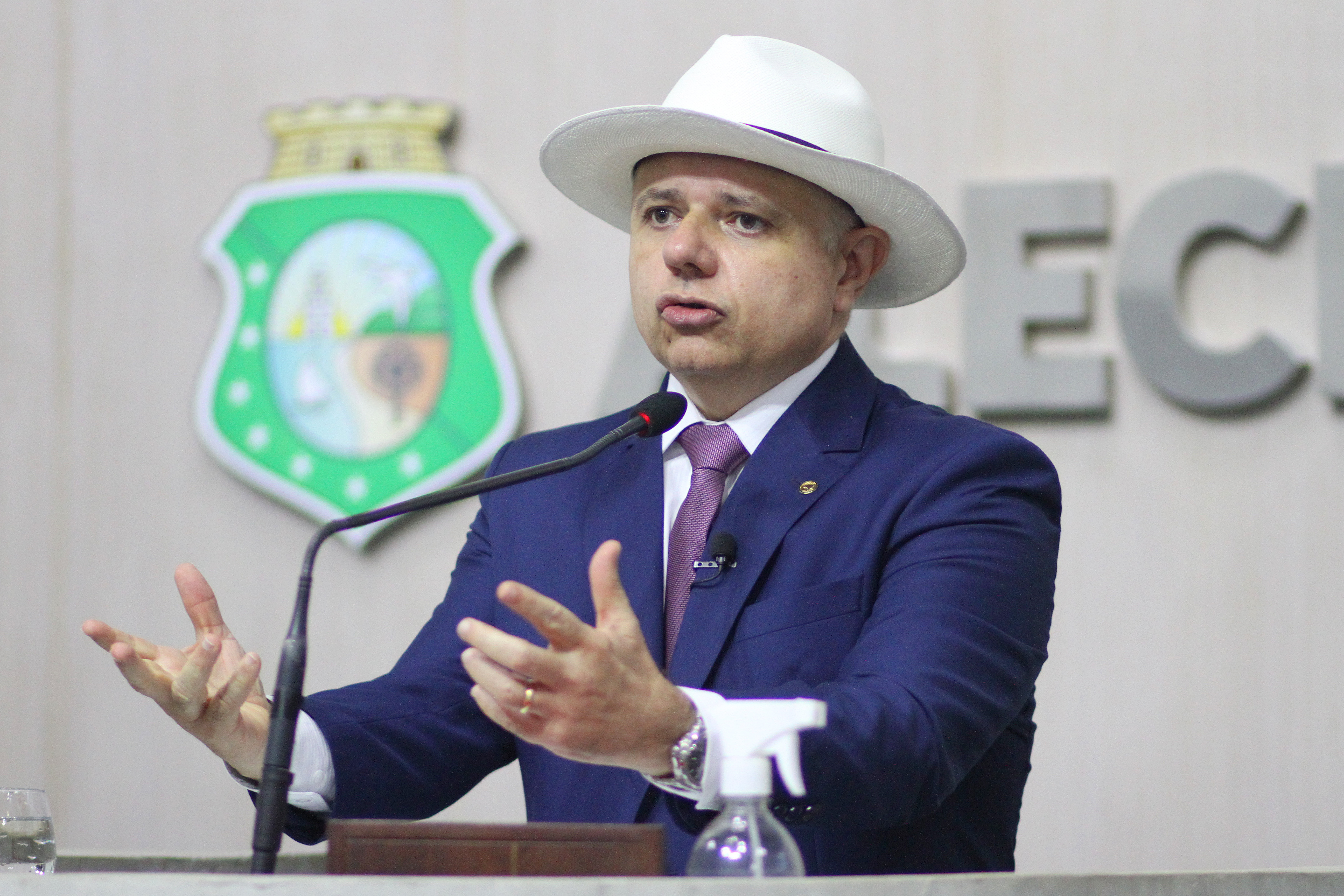 Dep. Cláudio Pinho ( PDT )