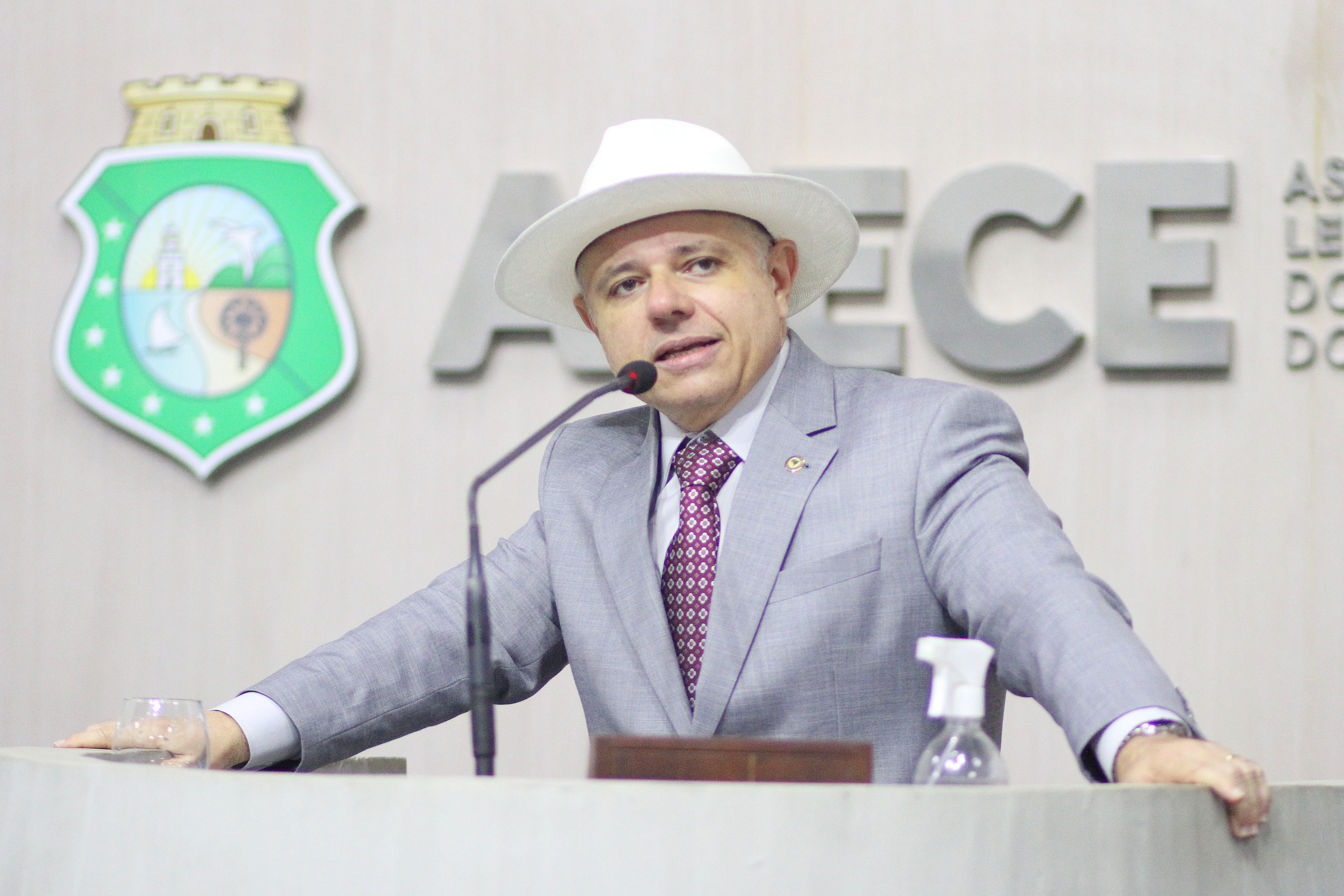 Dep. Cláudio Pinho ( PDT )