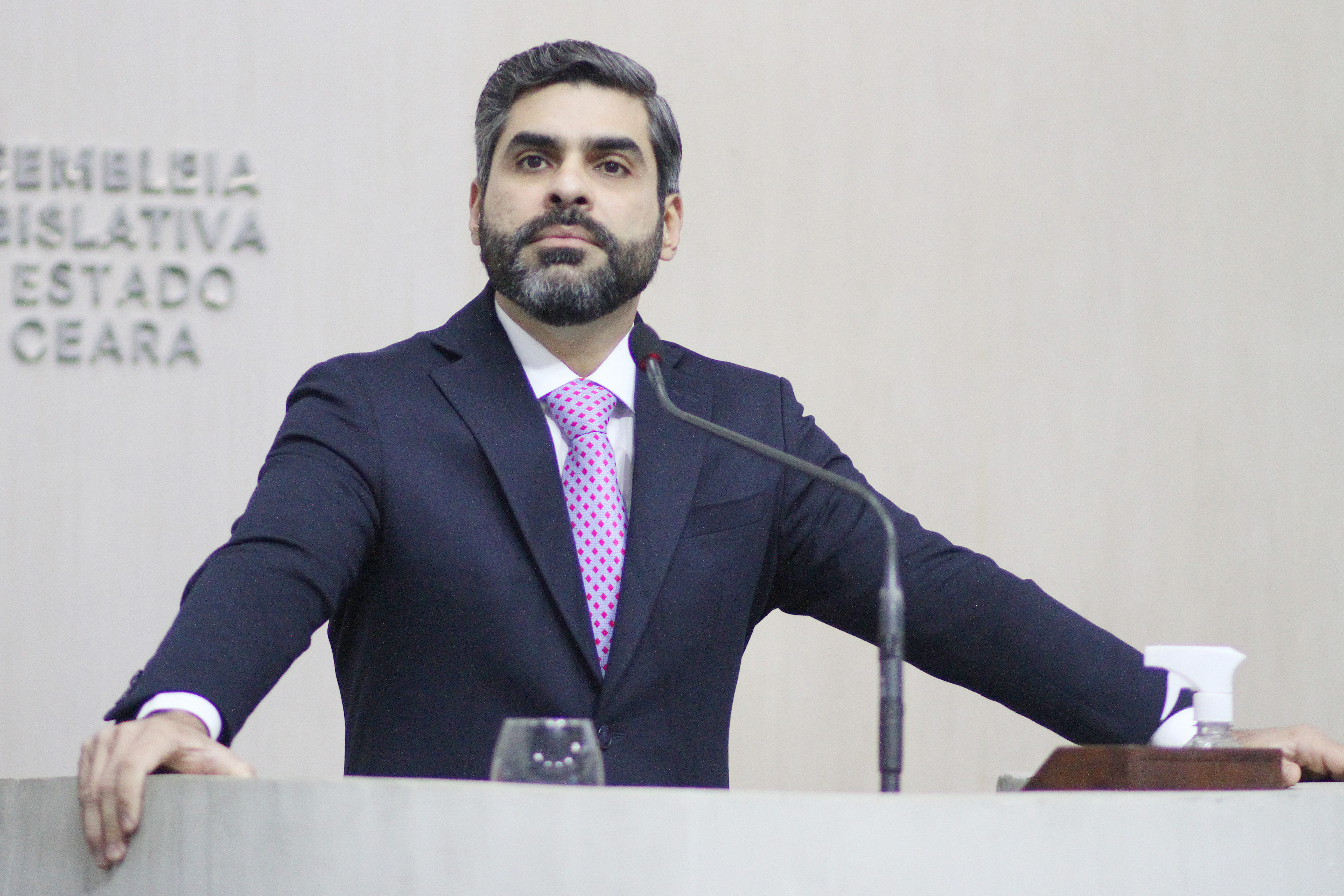 Dep. Queiroz Filho ( PDT )