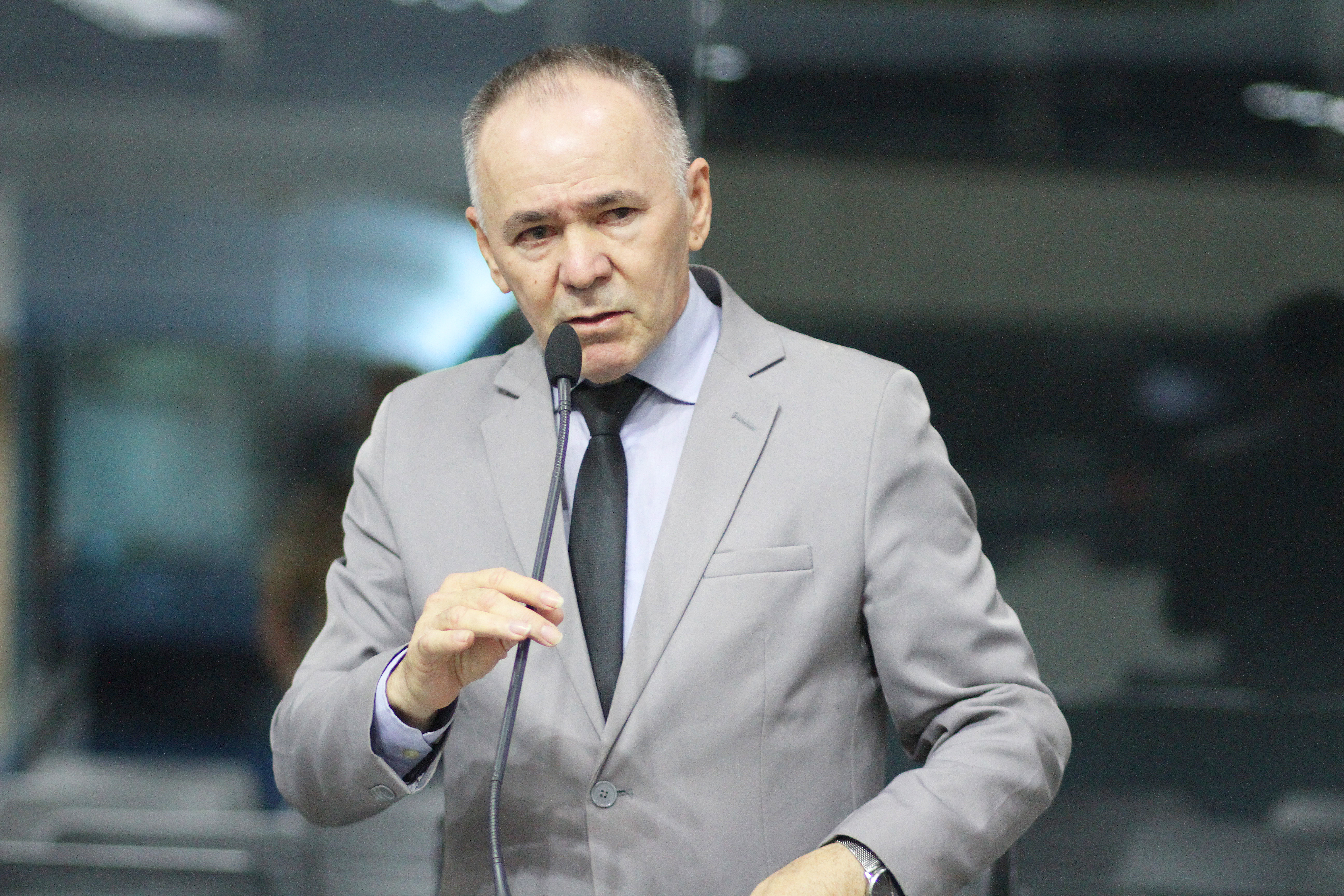 Dep. Alcides Fernandes ( PL )