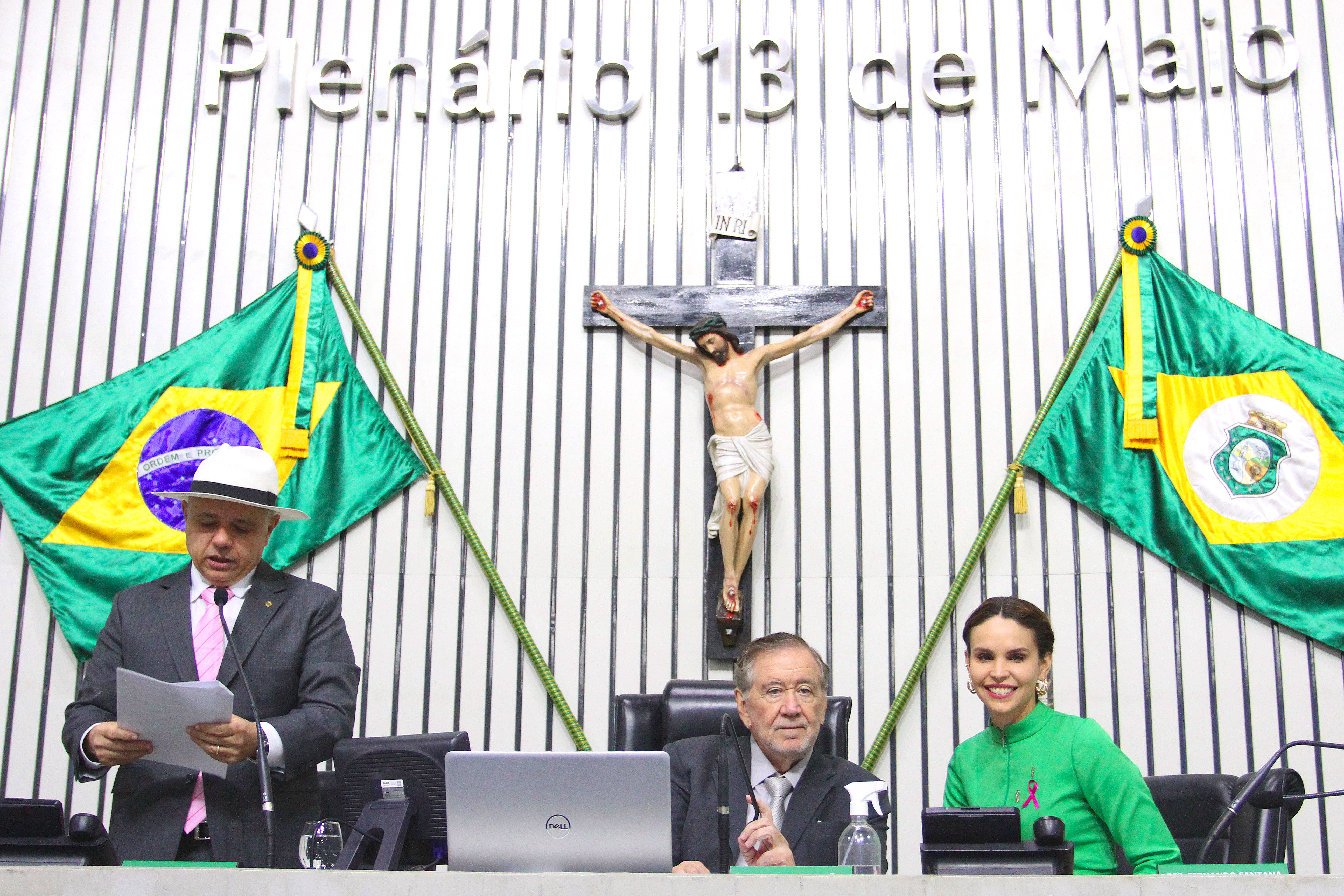 Leitura do expediente da sessão legislativa desta quinta-feira