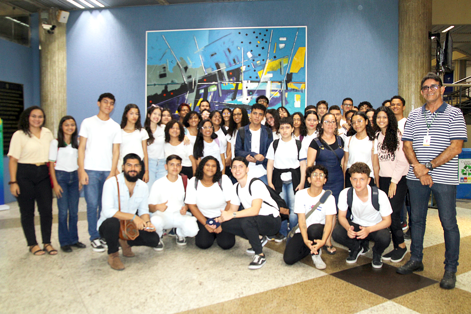 Alunos do 1° ano da Escola Estadual de Ensino Profissional Ícaro de Sousa Moreira