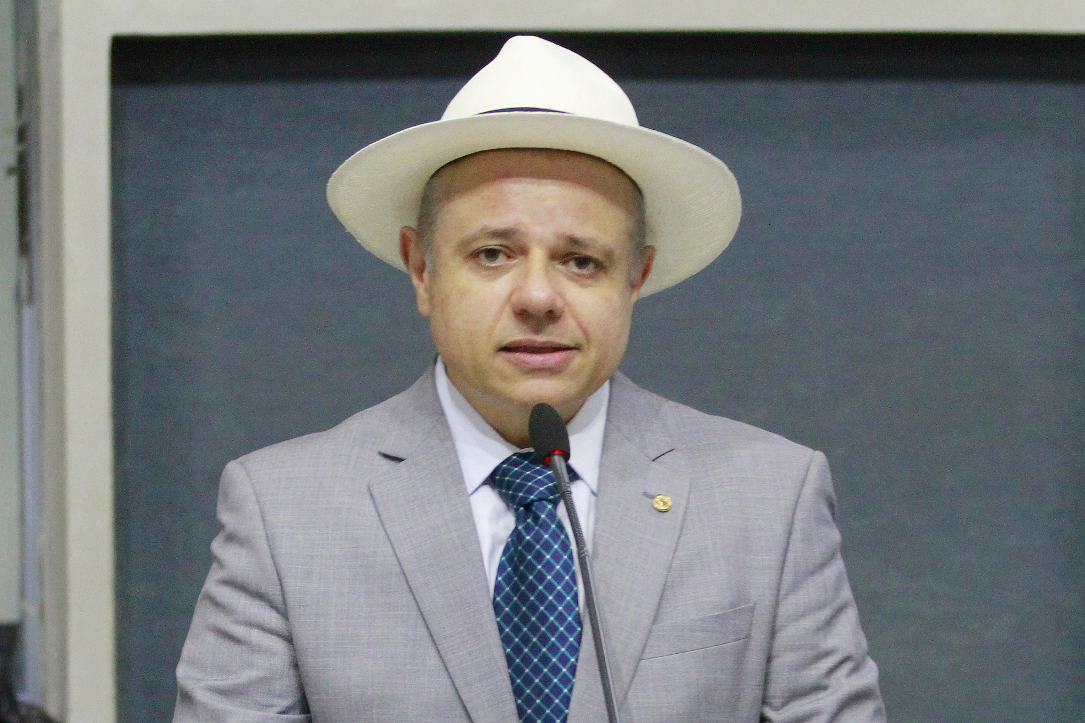 Dep. Cláudio Pinho ( PDT )