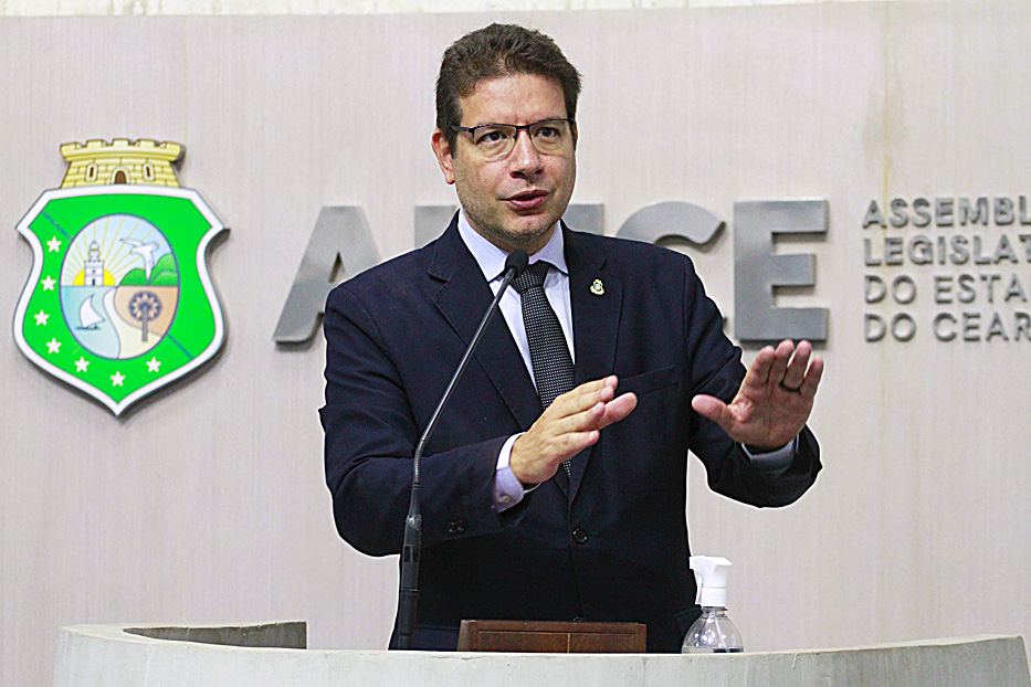 Deputado Renato Roseno (Psol)