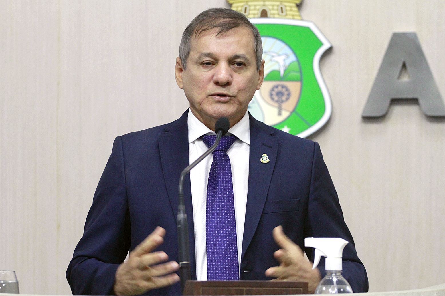 Deputado Firmo Camurça (União)