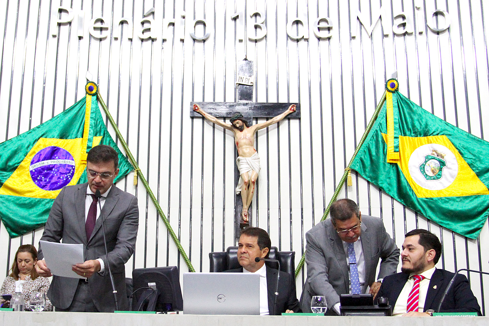 Abertura dos trabalhos da sessão legislativa desta terça-feira