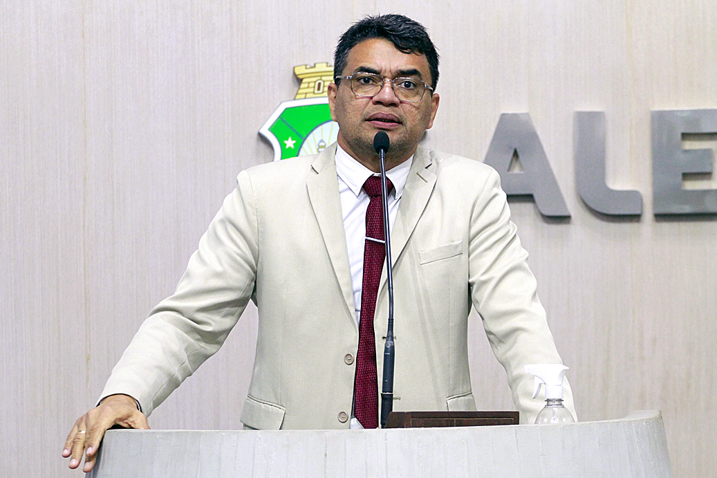 Deputado Sargento Reginauro (União)