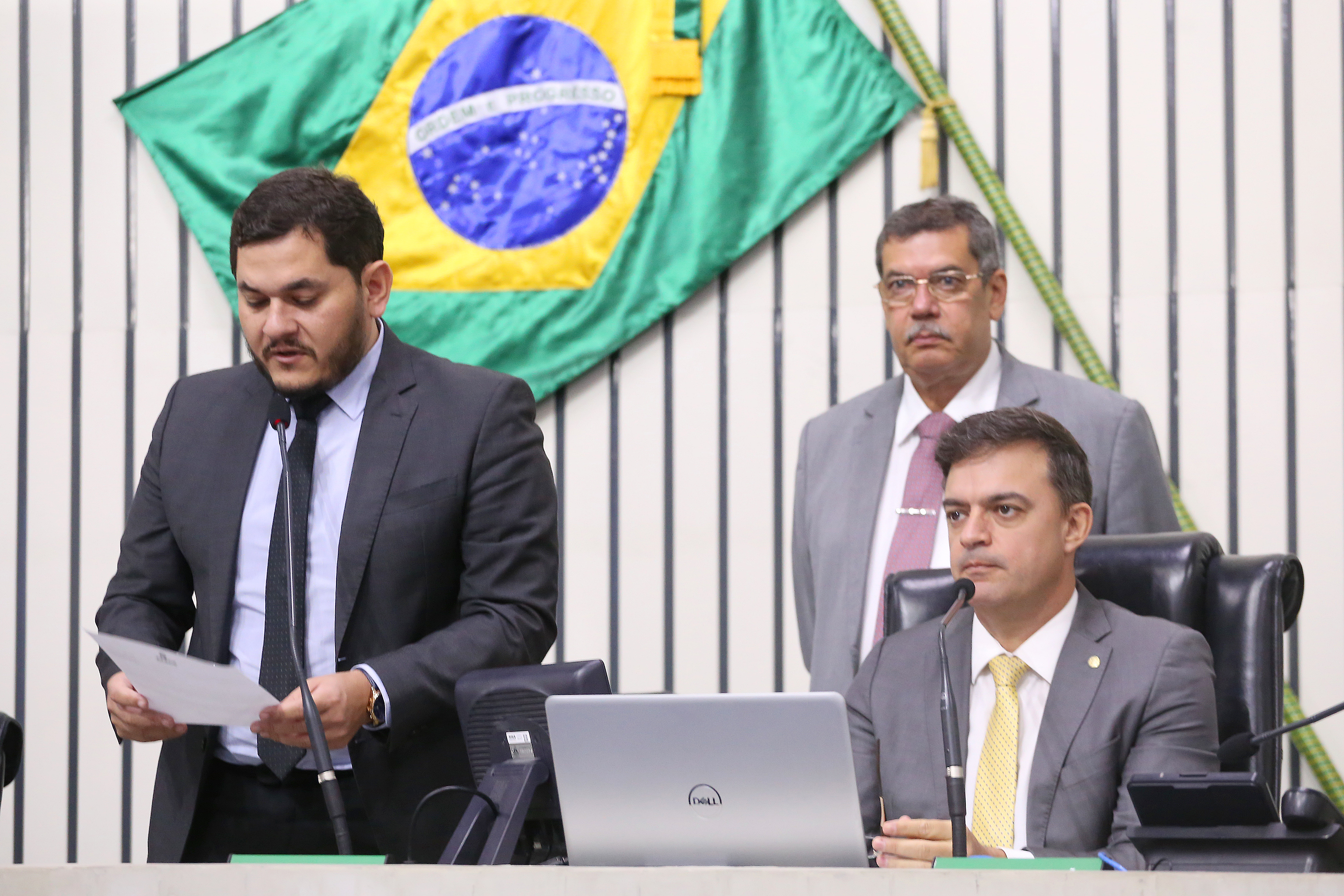Votação realizada durante sessão legislativa desta quinta-feira