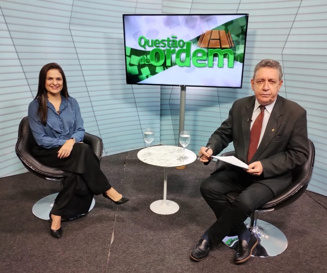 Defensora Pública Geral do Estado, Sâmia Farias e jornalista Renato Abreu